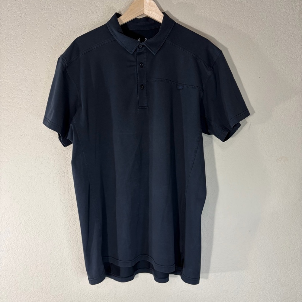 Arc'teryx Captive Polo Shirt Mens XL Black Short Sleeve DryTech Technical Luxury
